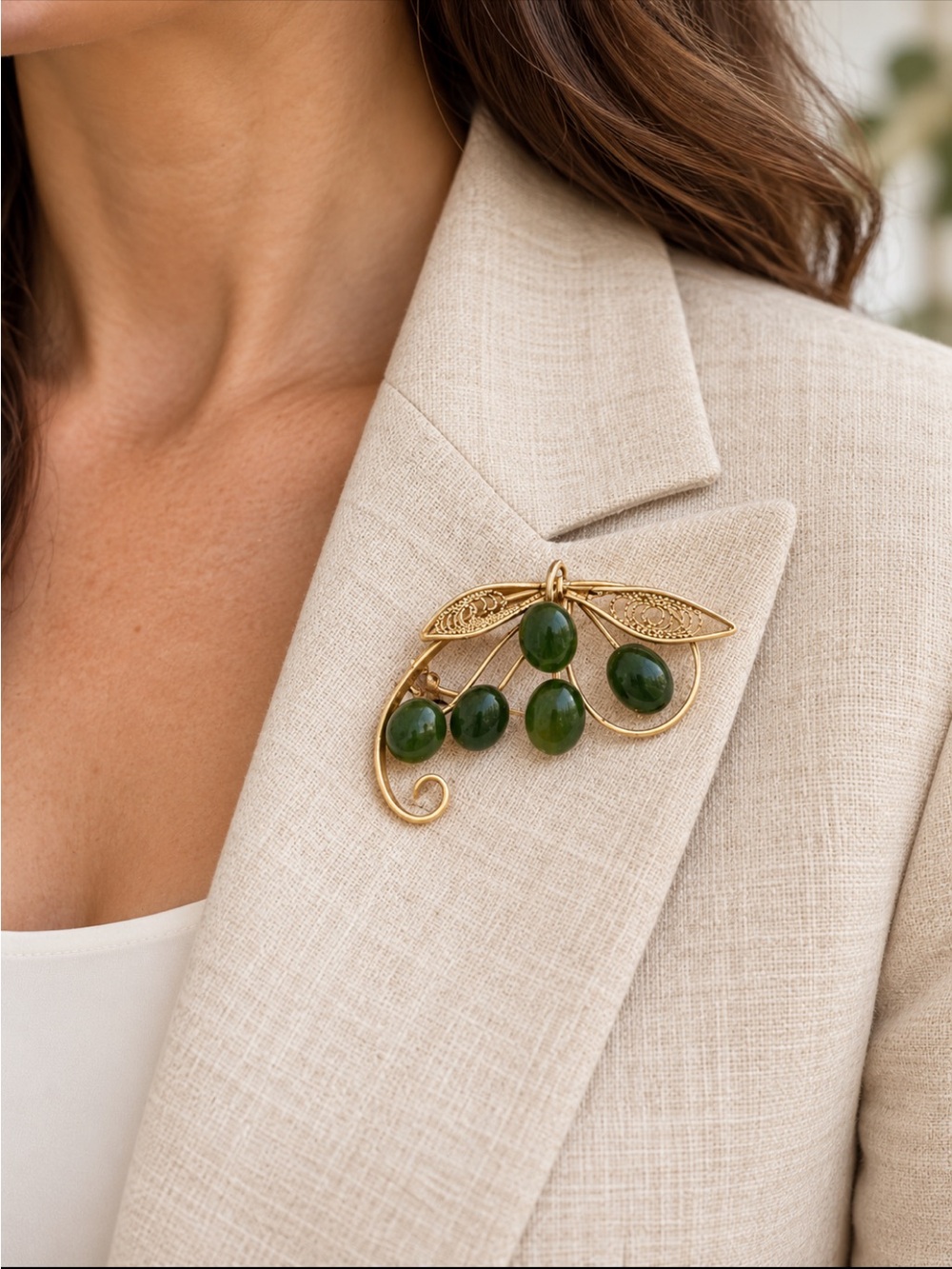Vintage 1950’s Jade Floral Filagree Brooch Pin. Botanical | Delicate | Unique